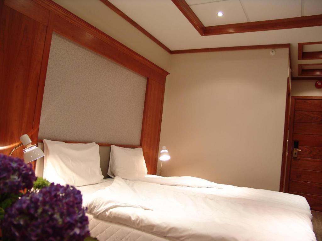 Alver Hotel Alversund Δωμάτιο φωτογραφία